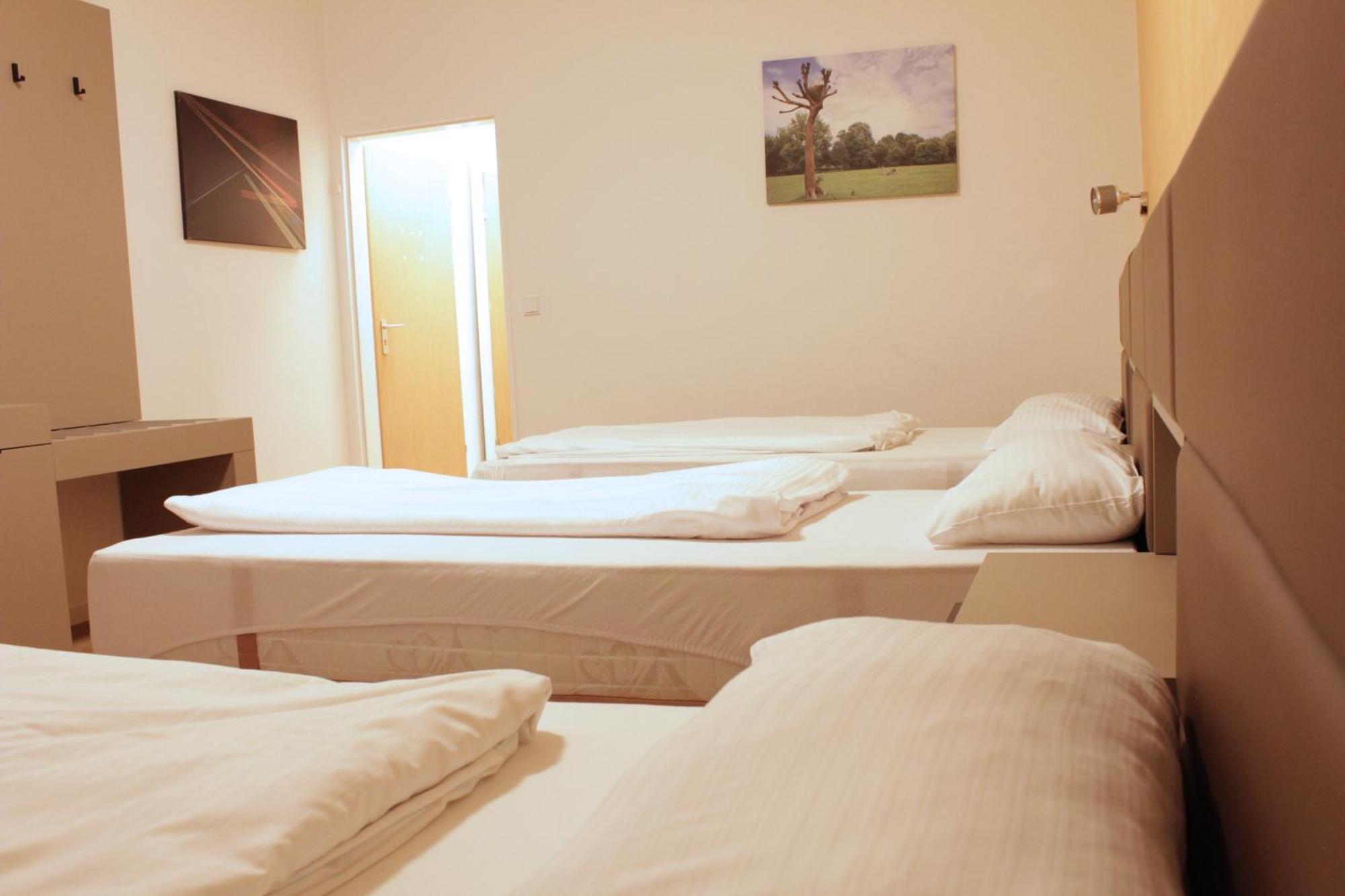 Isar Hotel *